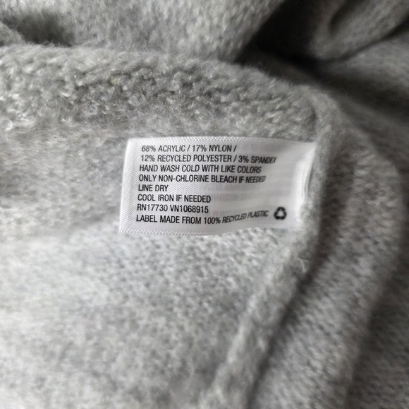 Women's Universal Thread Cozy Gray Turtleneck Sweater Poncho - Picture 14 of 15